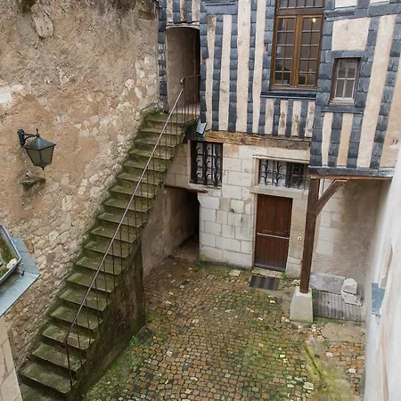 Cosy T3 Dans Immeuble 15eme Siecle Centre Historique De Apartment Tours
